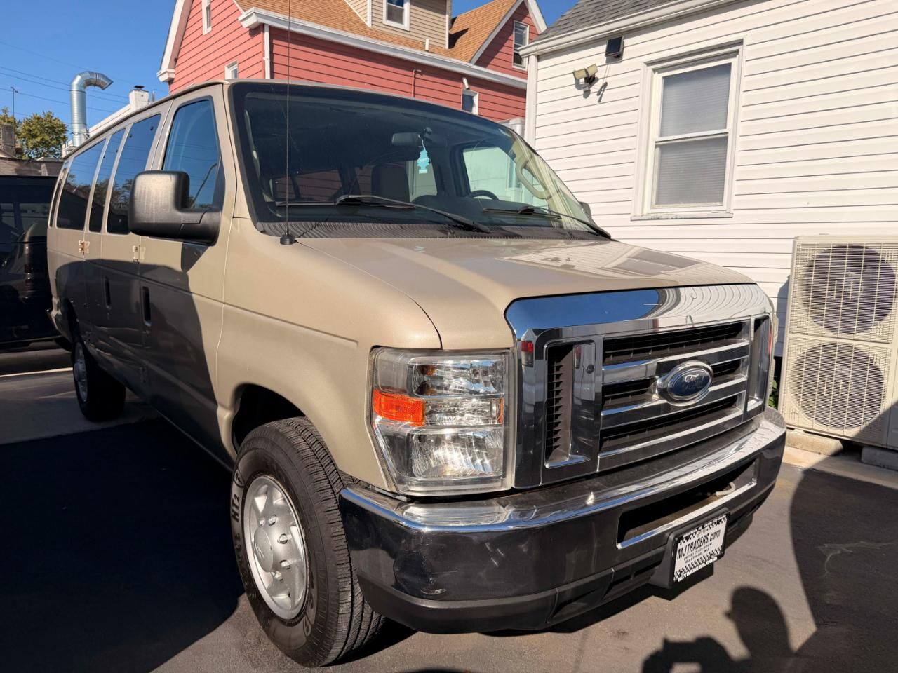 2009 FORD E-350