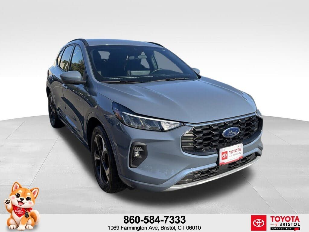 2024 FORD Escape