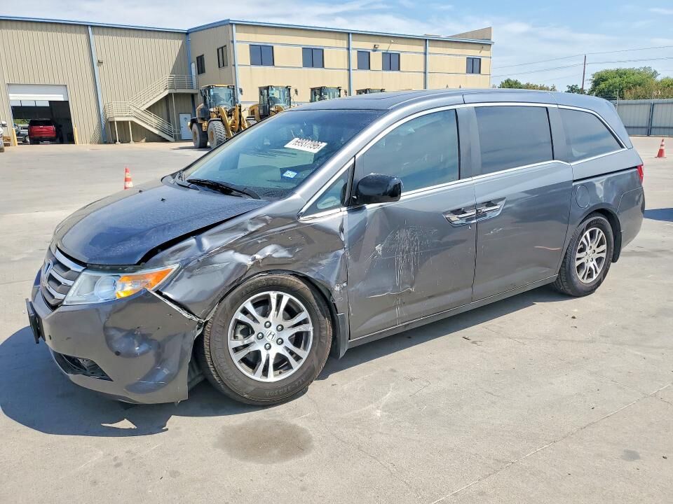2011 HONDA Odyssey