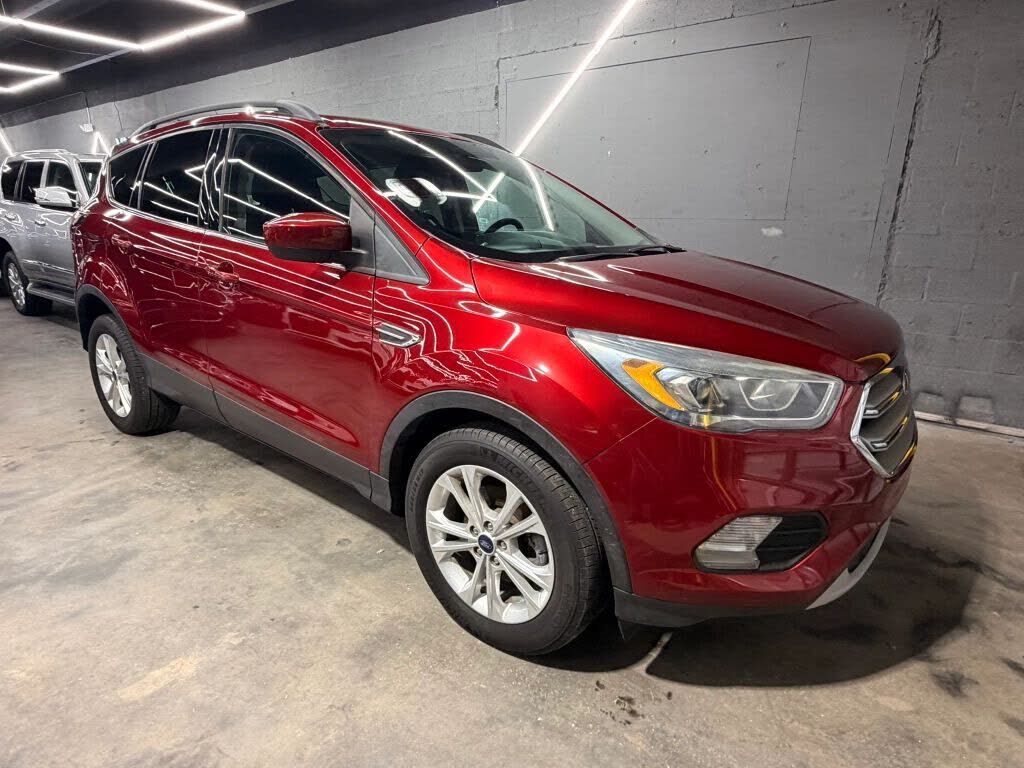 2017 FORD Escape