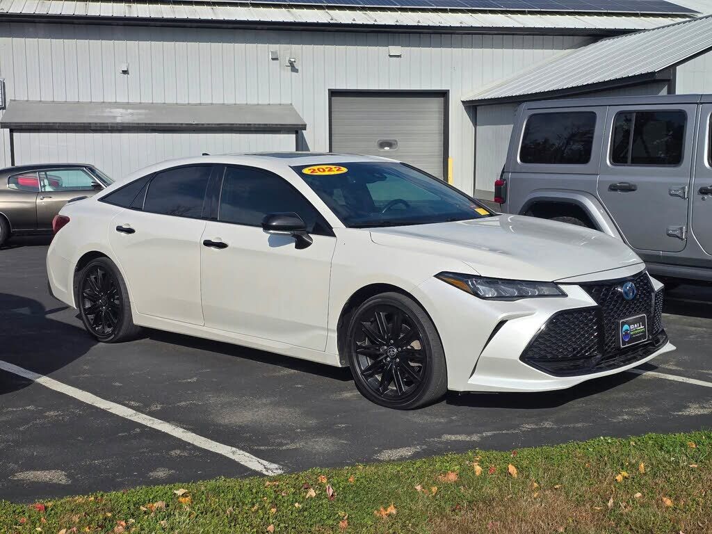2022 TOYOTA Avalon