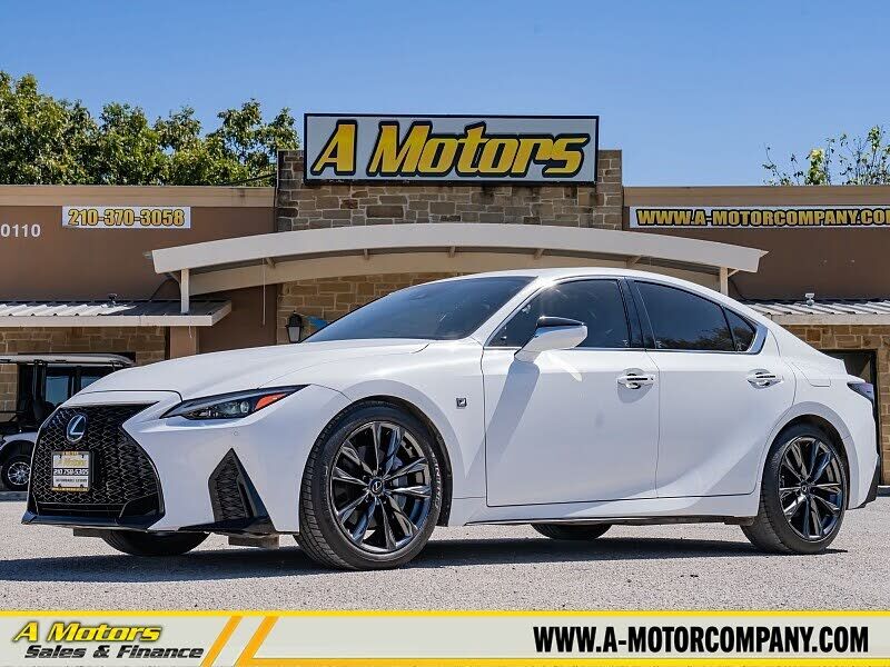 2023 LEXUS IS