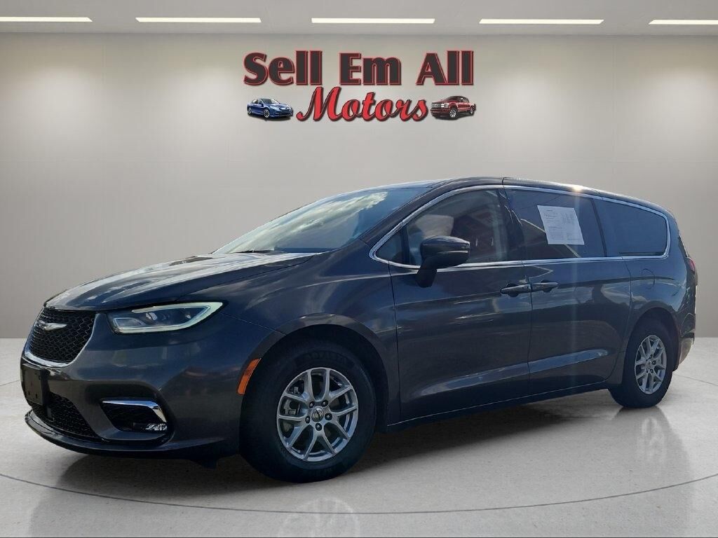 2023 CHRYSLER Pacifica