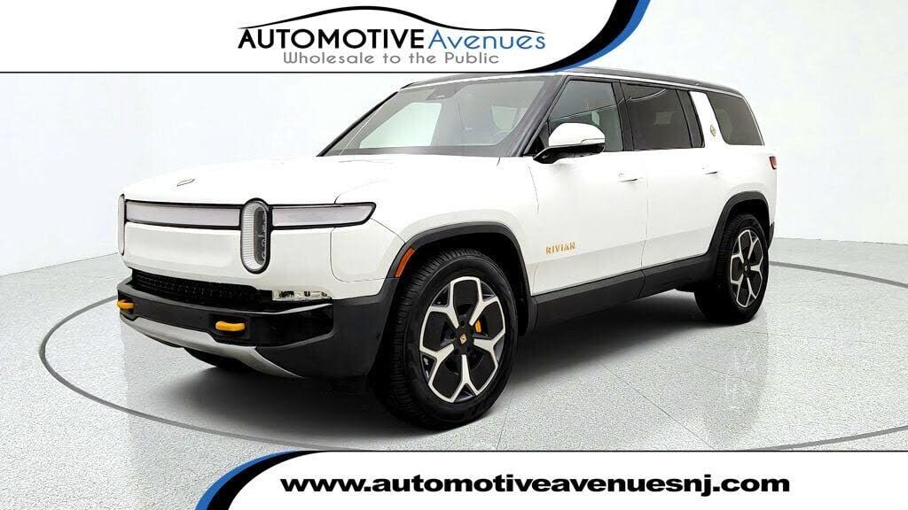 2024 RIVIAN R1S