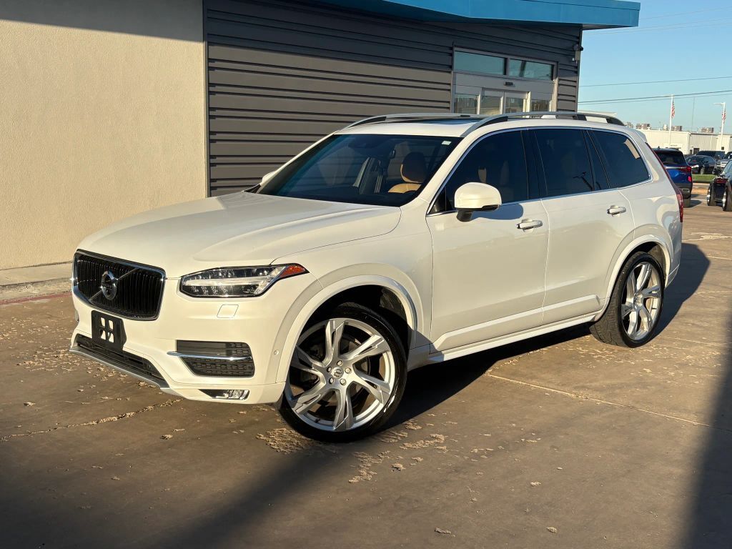 2018 VOLVO XC90