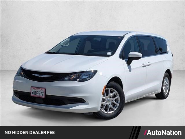 2023 CHRYSLER Voyager