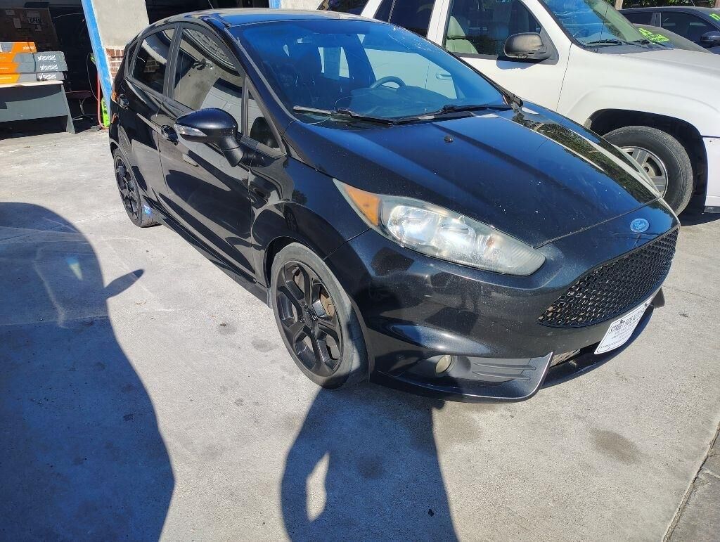 2015 FORD Fiesta