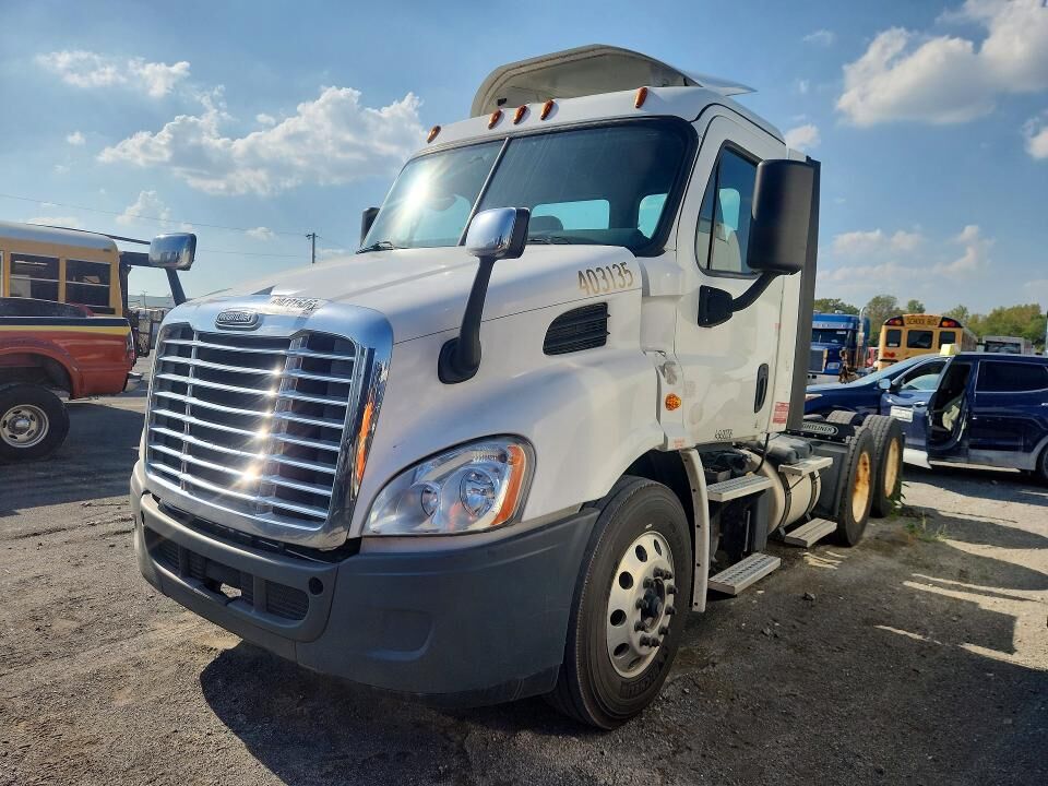 2019 FREIGHTLINER Cascadia