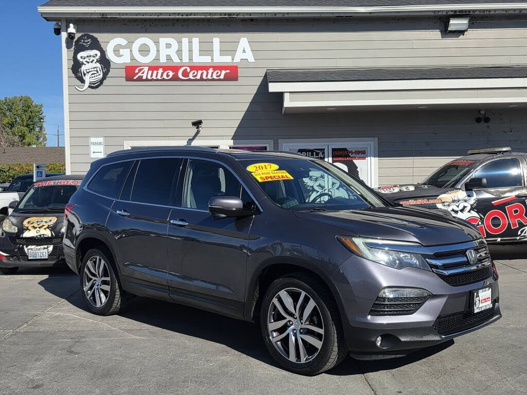 2017 HONDA Pilot