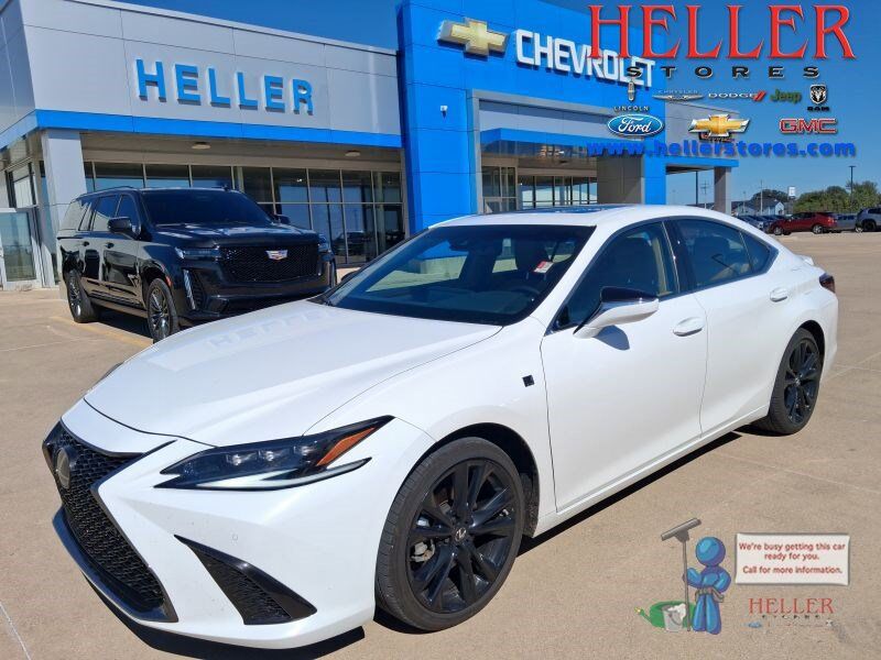 2025 LEXUS ES