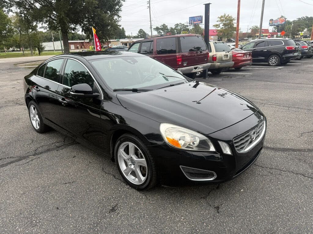 2013 VOLVO S60