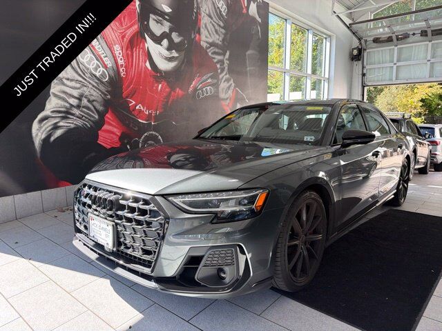 2023 AUDI S8