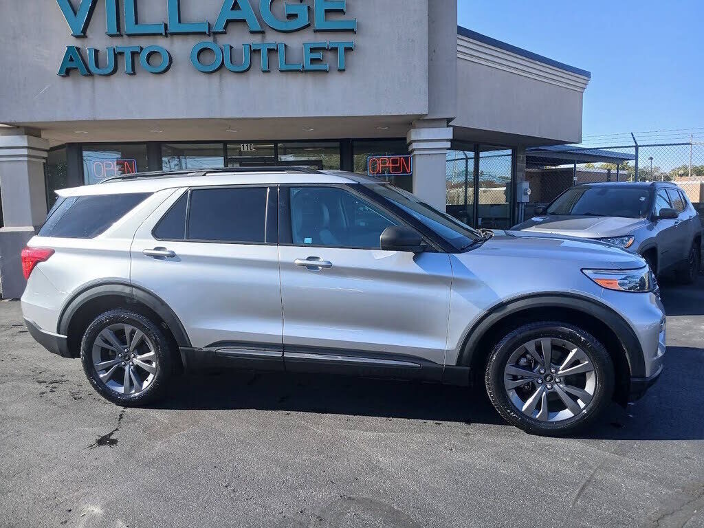 2021 FORD Explorer