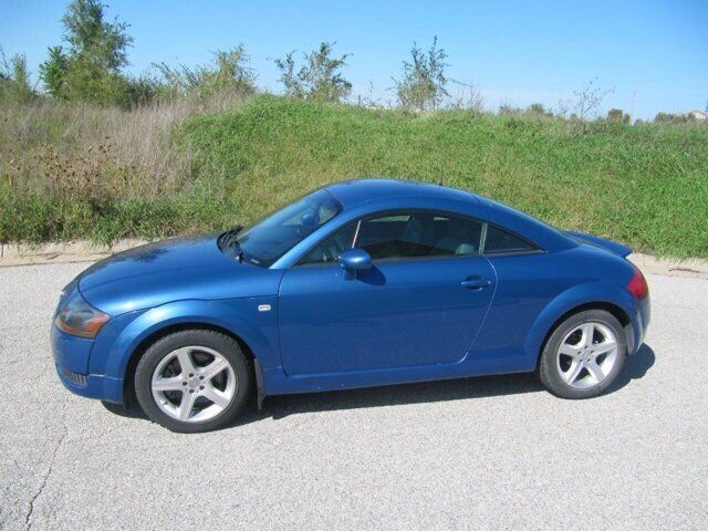 2000 AUDI TT