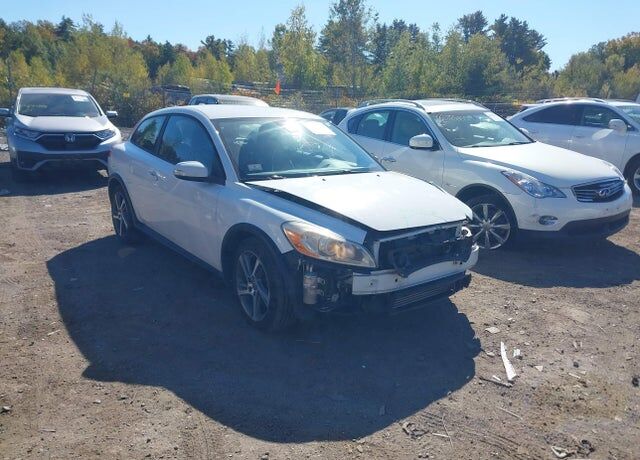 2013 VOLVO C30
