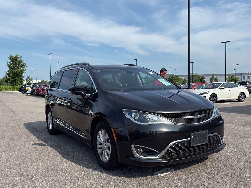 2017 CHRYSLER Pacifica