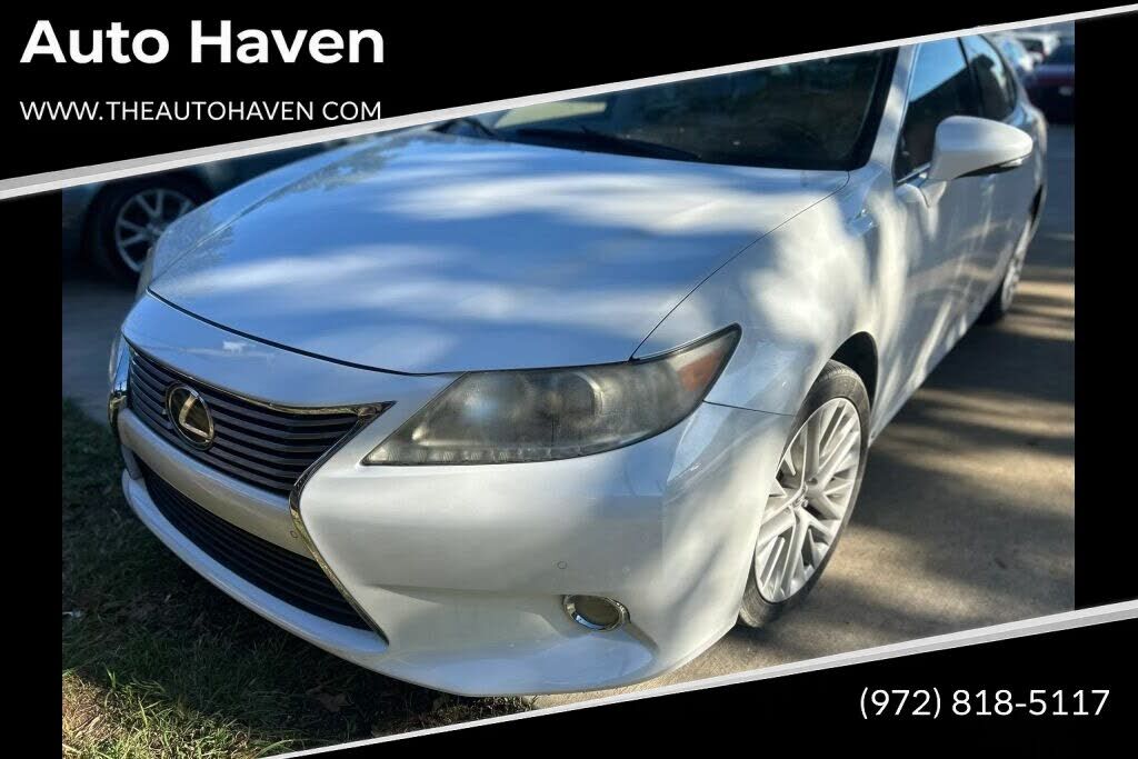 2013 LEXUS ES