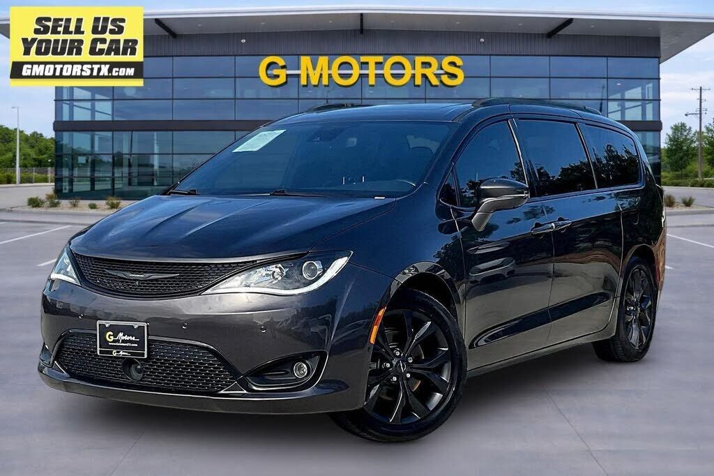 2020 CHRYSLER Pacifica