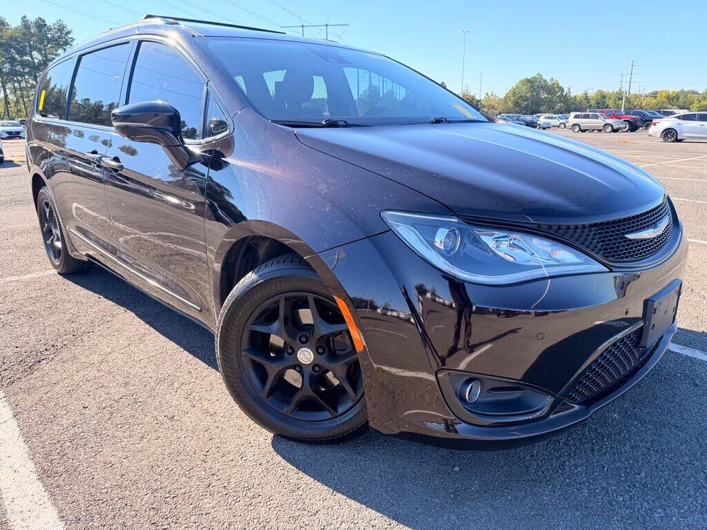 2017 CHRYSLER Pacifica