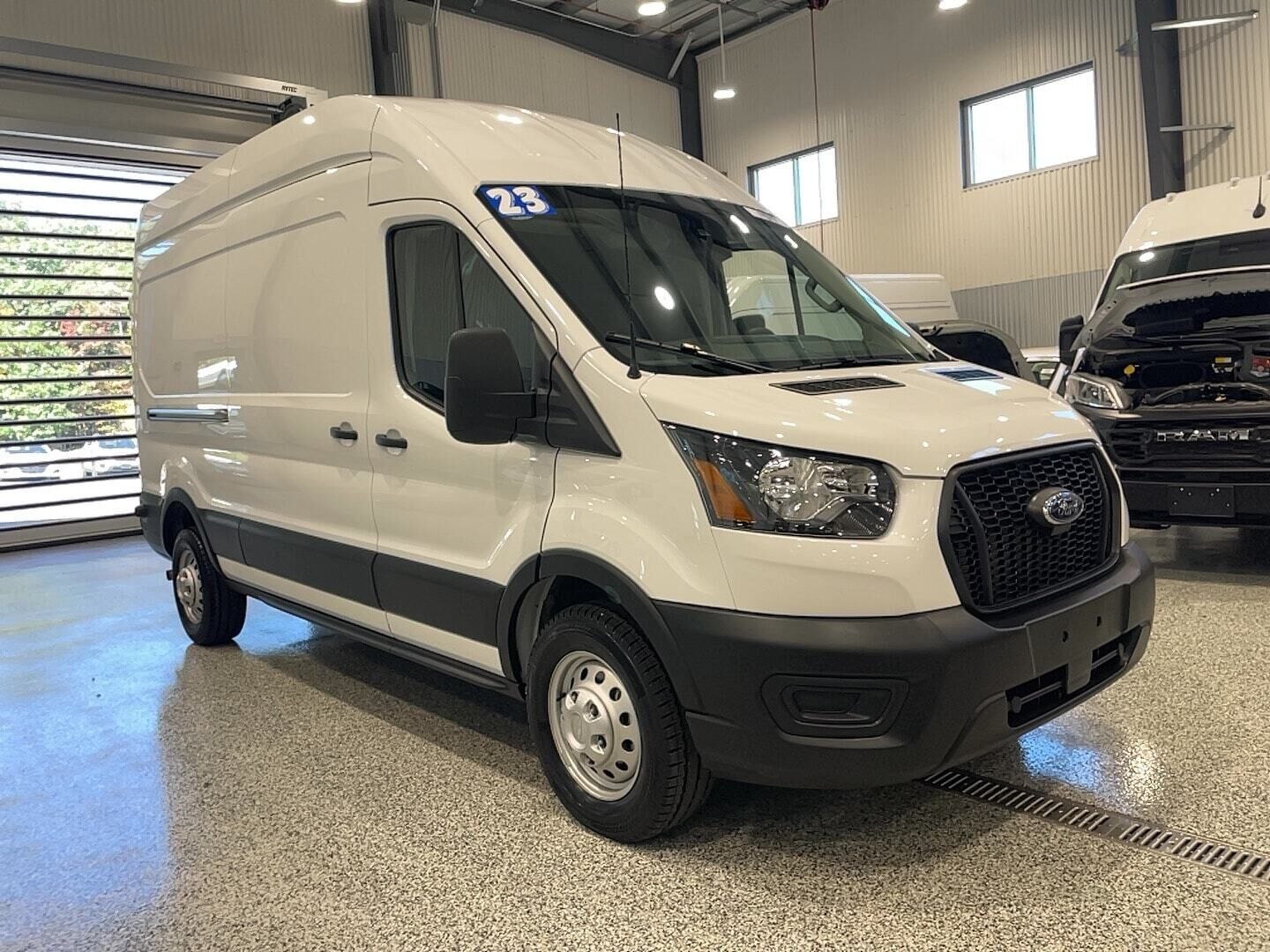 2023 FORD Transit