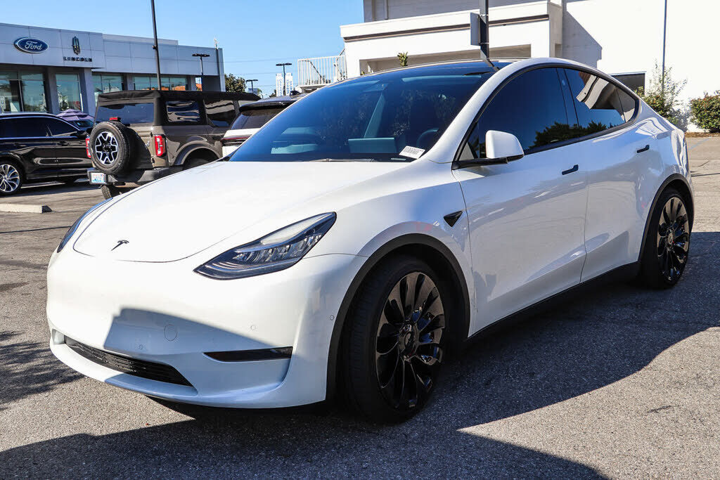 2021 TESLA Model Y