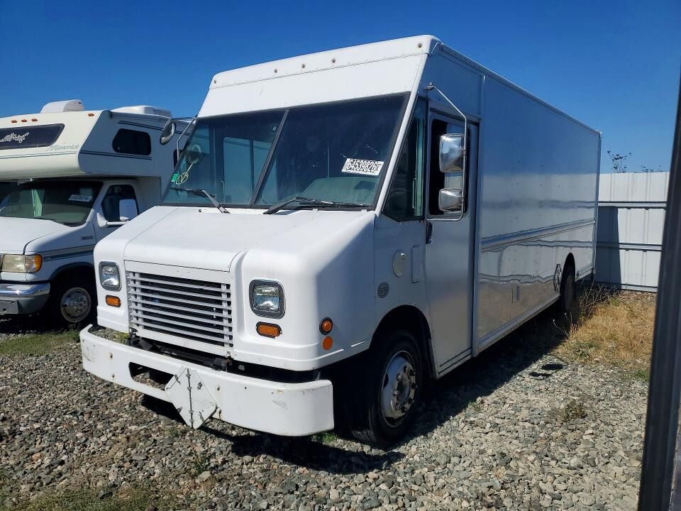 2015 FREIGHTLINER MT 45 Chassis