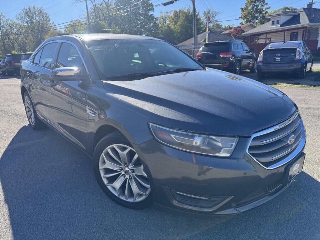 2015 FORD Taurus