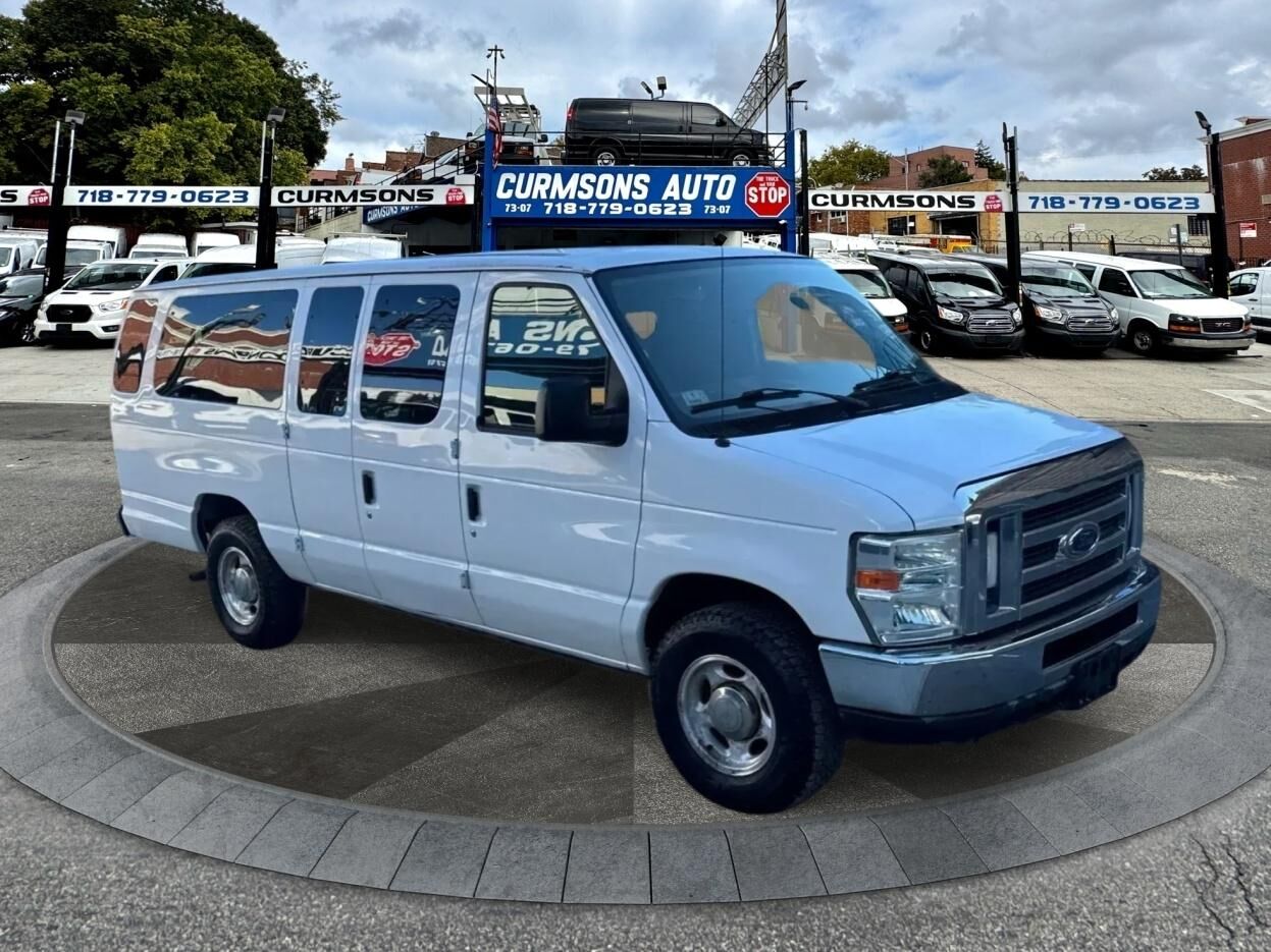 2012 FORD E-350