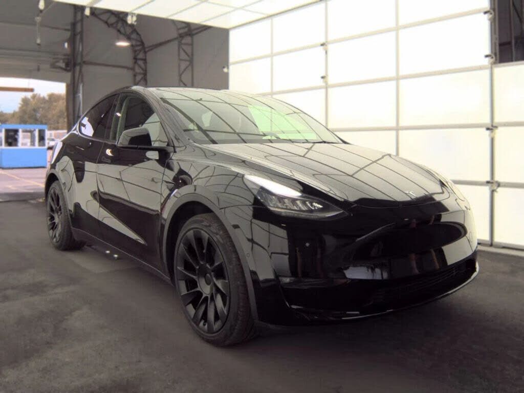 2021 TESLA Model Y