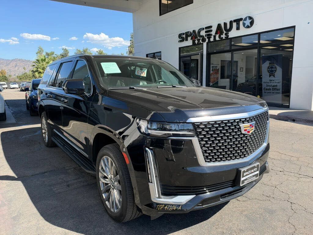 2024 CADILLAC Escalade ESV
