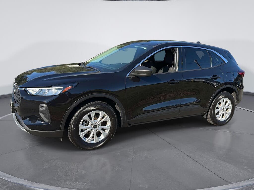 2024 FORD Escape