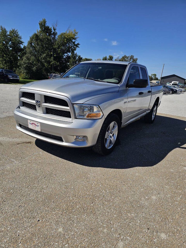 2012 DODGE Ram