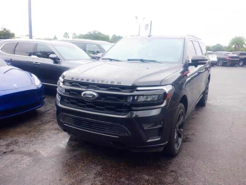 2022 FORD Expedition