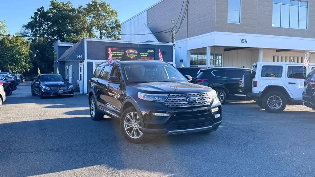 2021 FORD Explorer
