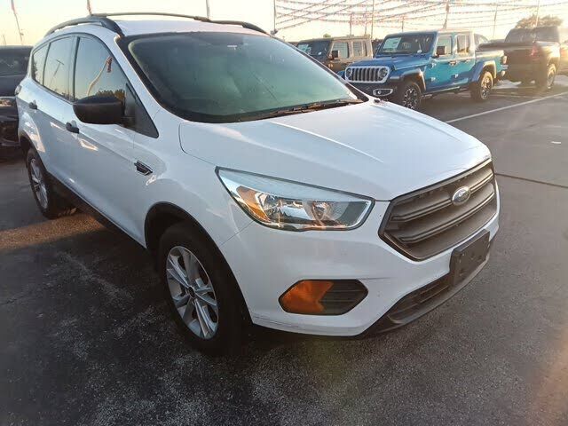 2017 FORD Escape