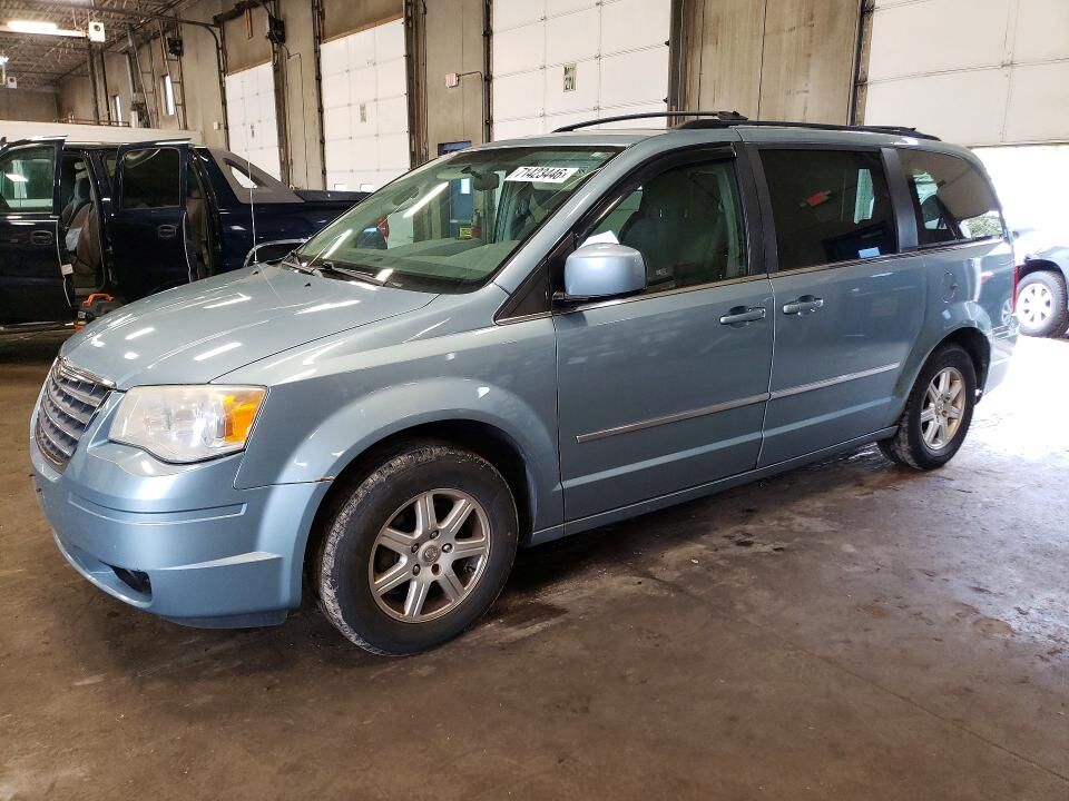 2010 CHRYSLER Town and Country