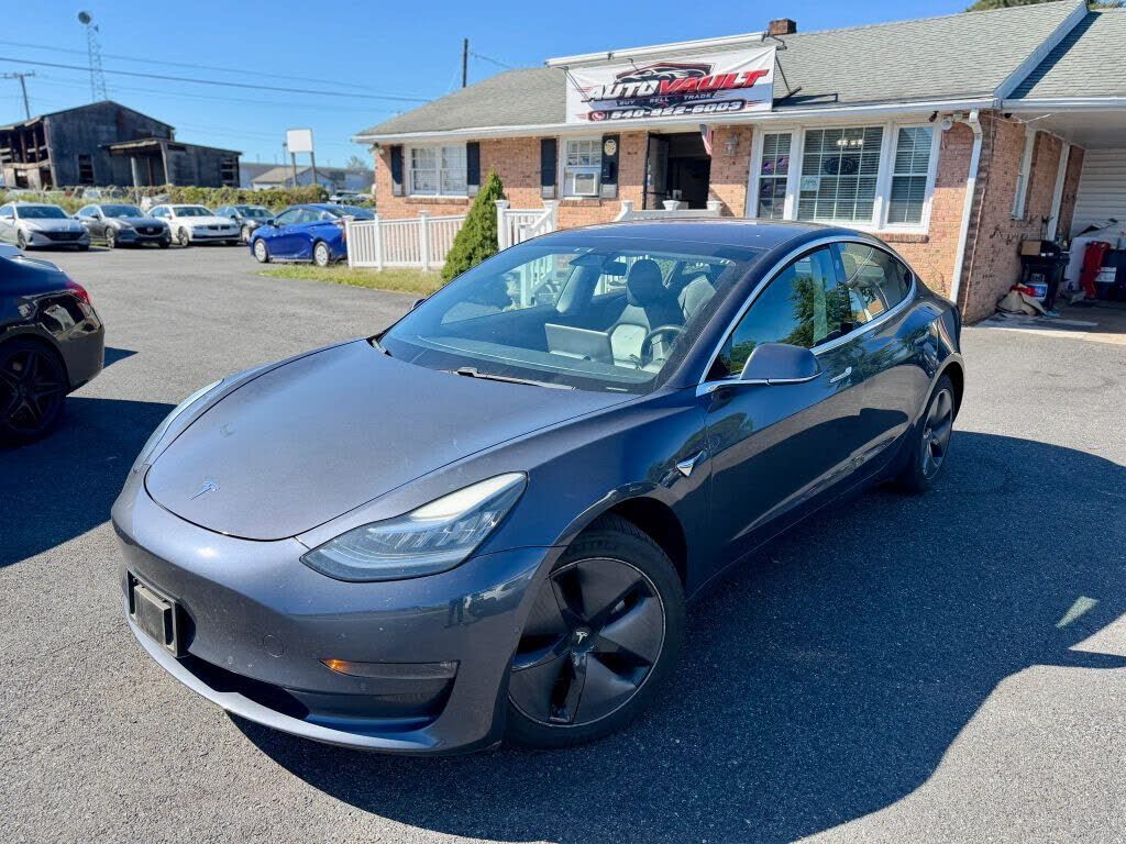 2018 TESLA Model 3
