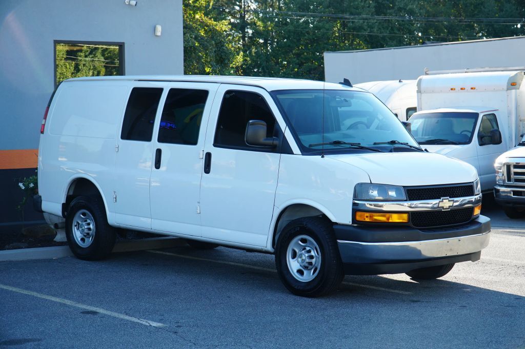 2020 CHEVROLET Express