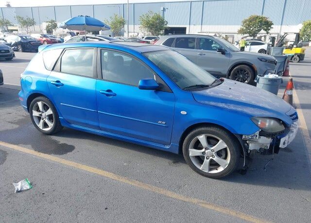 2004 MAZDA Mazda3