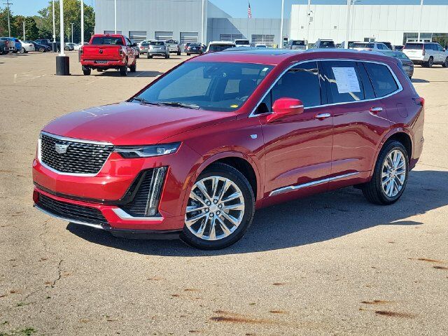 2024 CADILLAC XT6