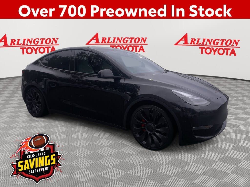 2024 TESLA Model Y