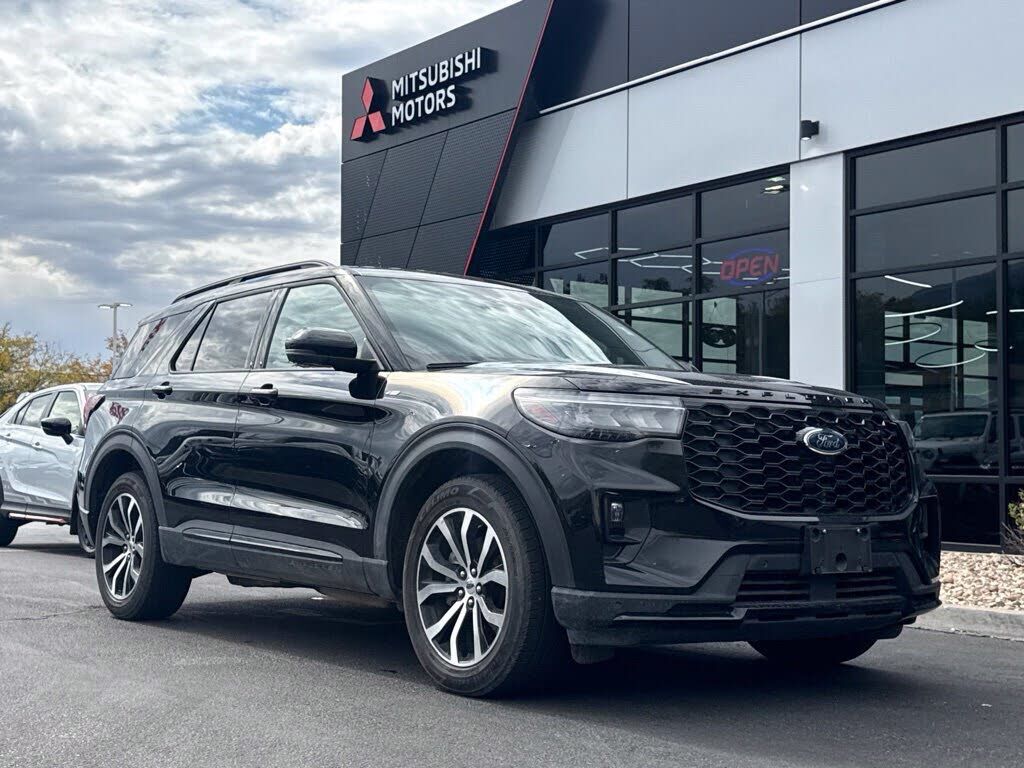 2025 FORD Explorer