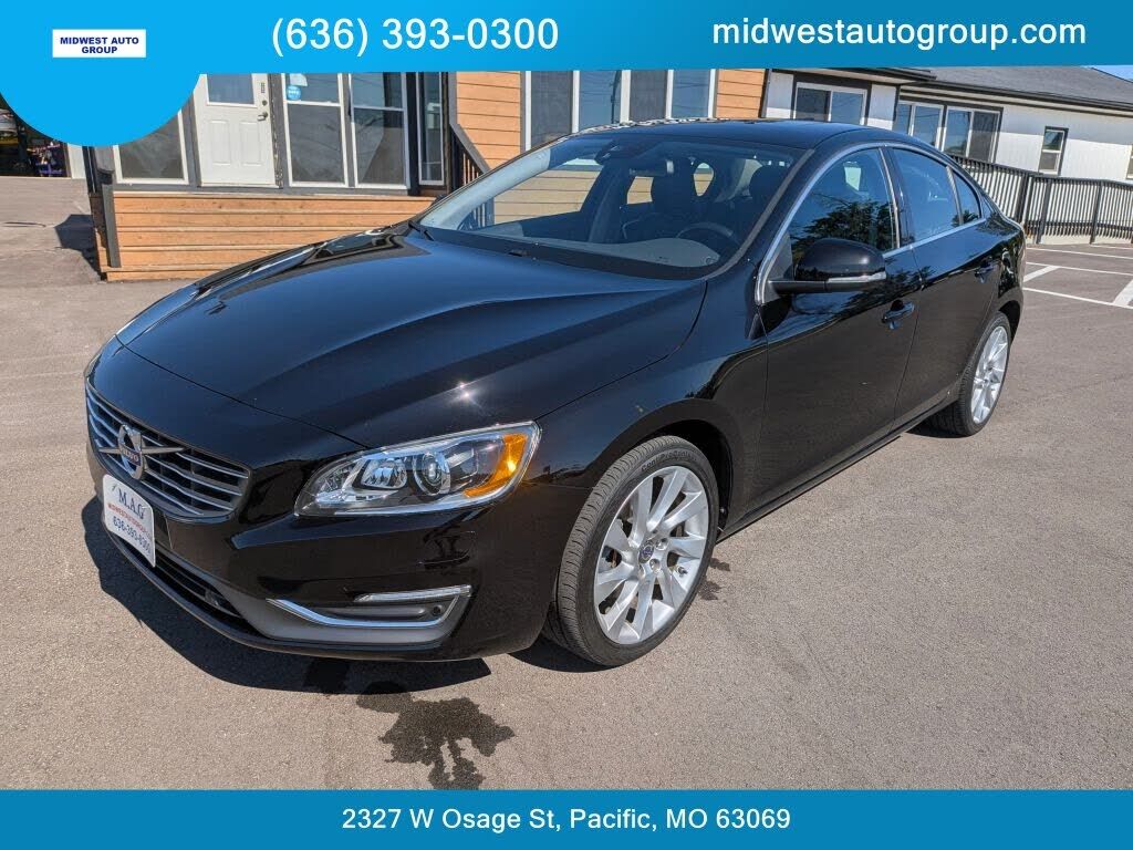 2015 VOLVO S60