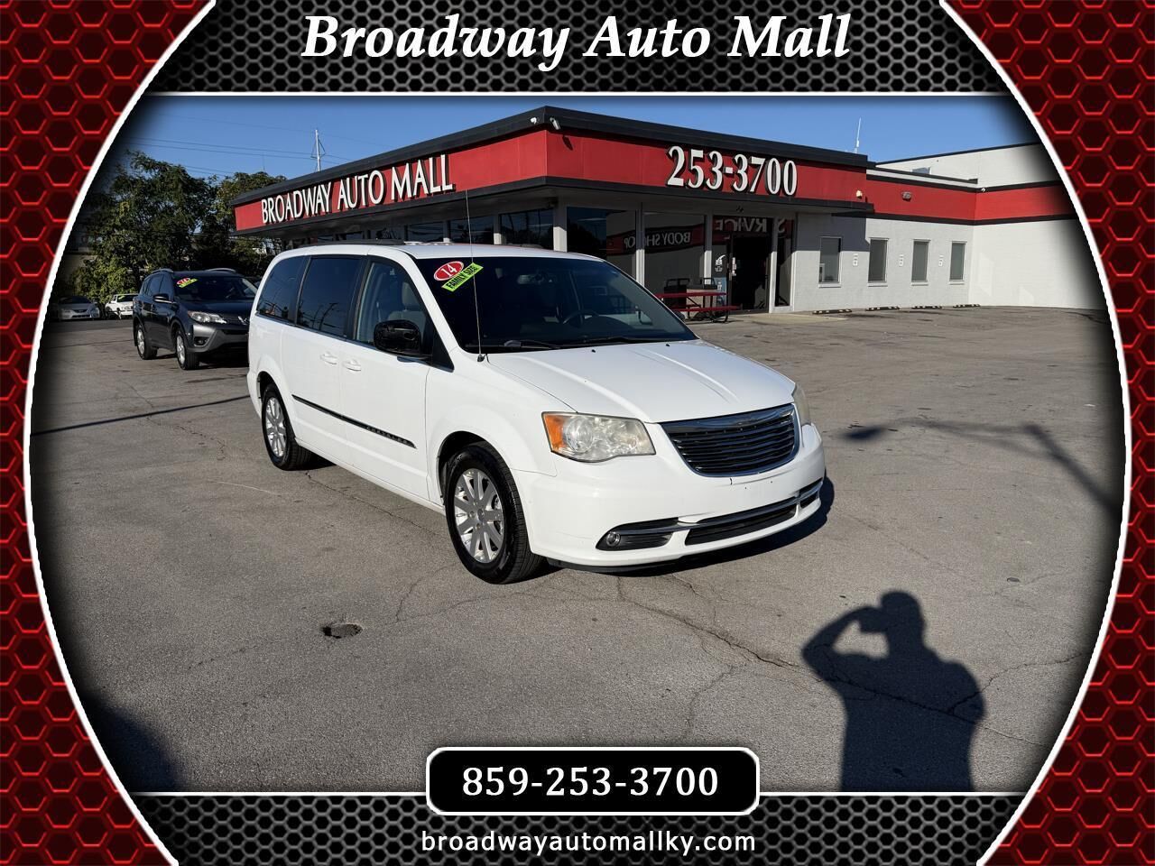 2014 CHRYSLER Town and Country