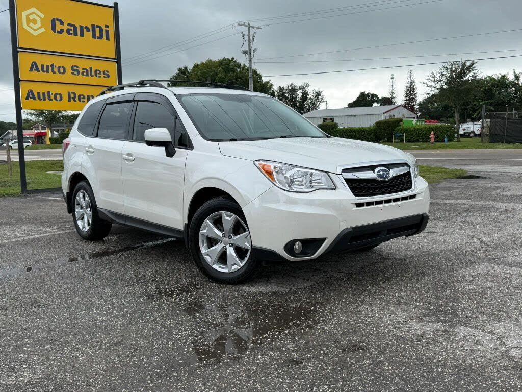 2015 SUBARU Forester