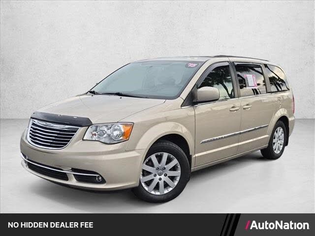 2015 CHRYSLER Town and Country