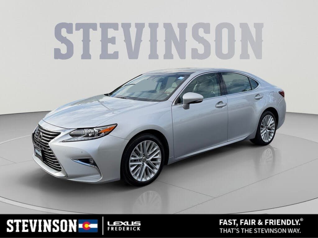 2016 LEXUS ES