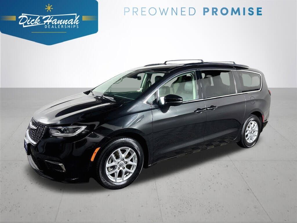 2022 CHRYSLER Pacifica