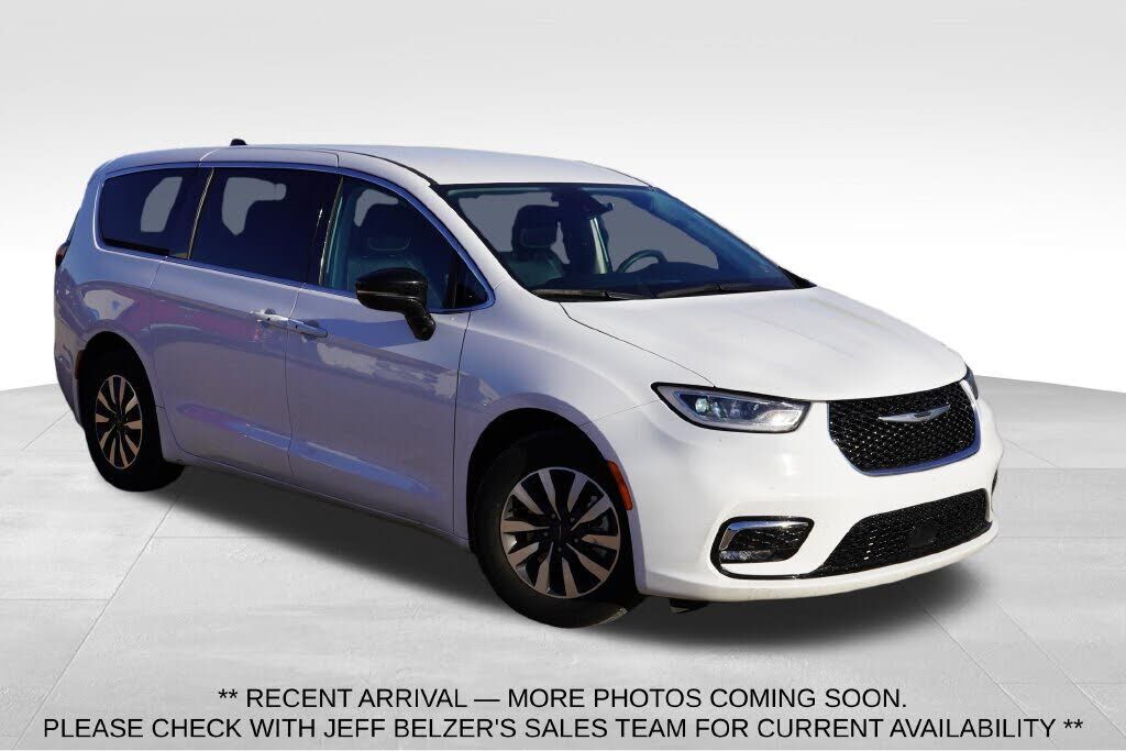 2024 CHRYSLER Pacifica