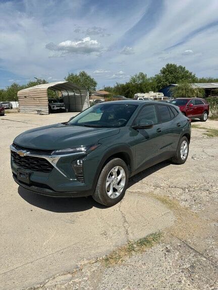 2026 CHEVROLET Trax